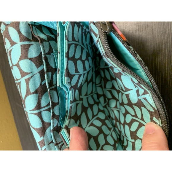 Vera Bradley Flower Shower Turnlock Wallet Wristlet Quilted Floral Pattern‎ - Picture 8 of 13